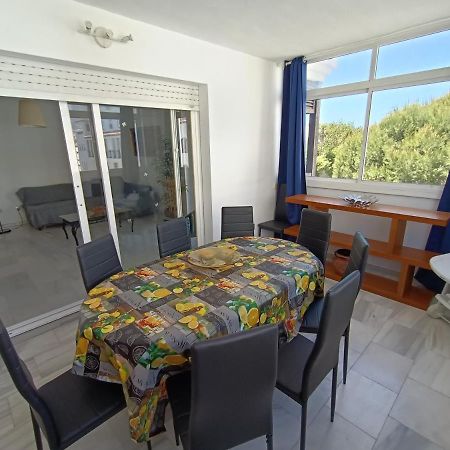 Suites Center Recinto Ferial Fuengirola Exterior foto
