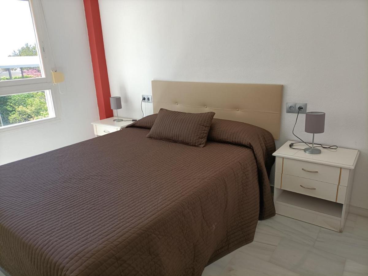 Suites Center Recinto Ferial Fuengirola Exterior foto
